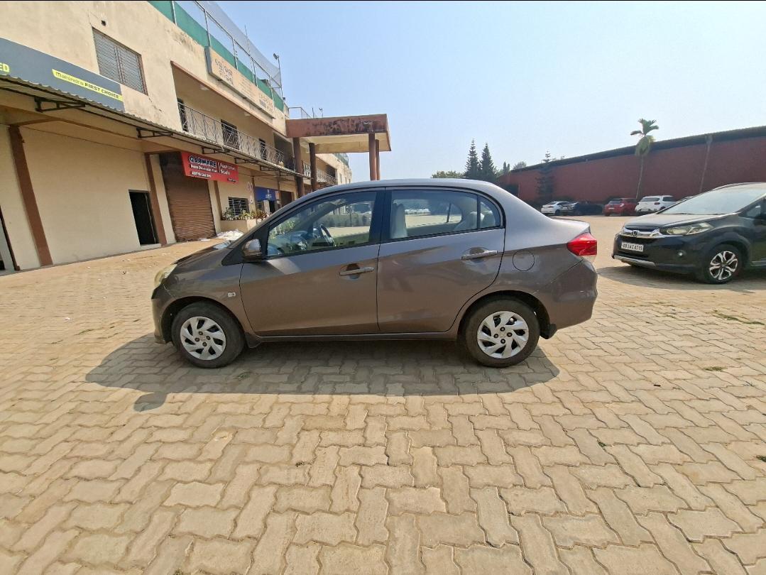 यूज़्ड 2015 होंडा अमेज़, Banguary, Cuttack 1 यूज़्ड 2015 होंडा अमेज़, Banguary, Cuttack 1