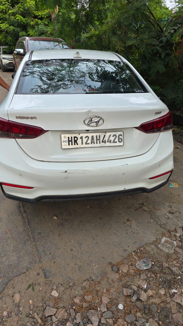 2018 ह्युंडई वरना 1.6 CRDI EX AT 2018 ह्युंडई वरना 1.6 CRDI EX AT