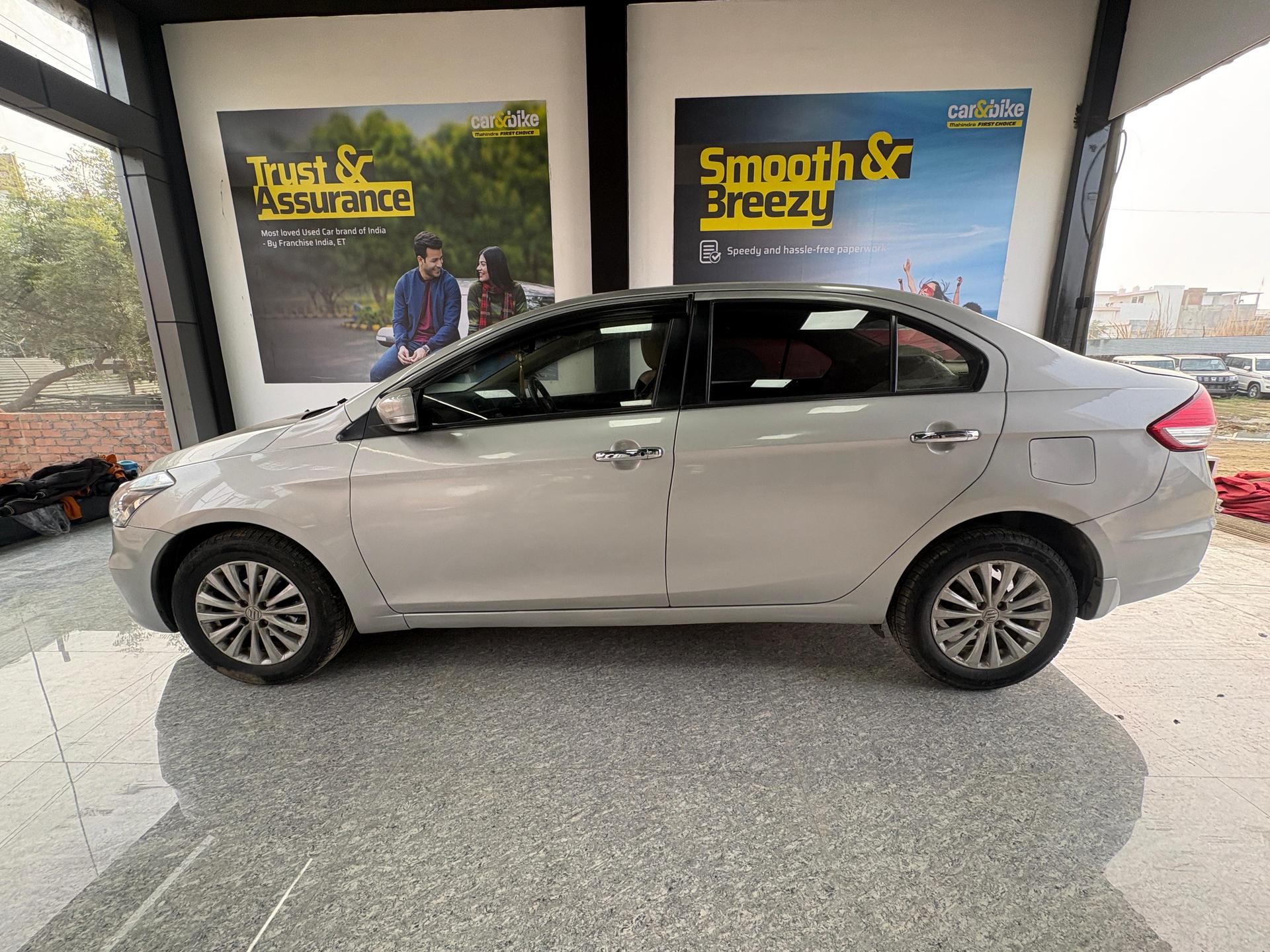 2016 मारुति सुजुकी सियाज़ SHVS ZDI 2016 मारुति सुजुकी सियाज़ SHVS ZDI