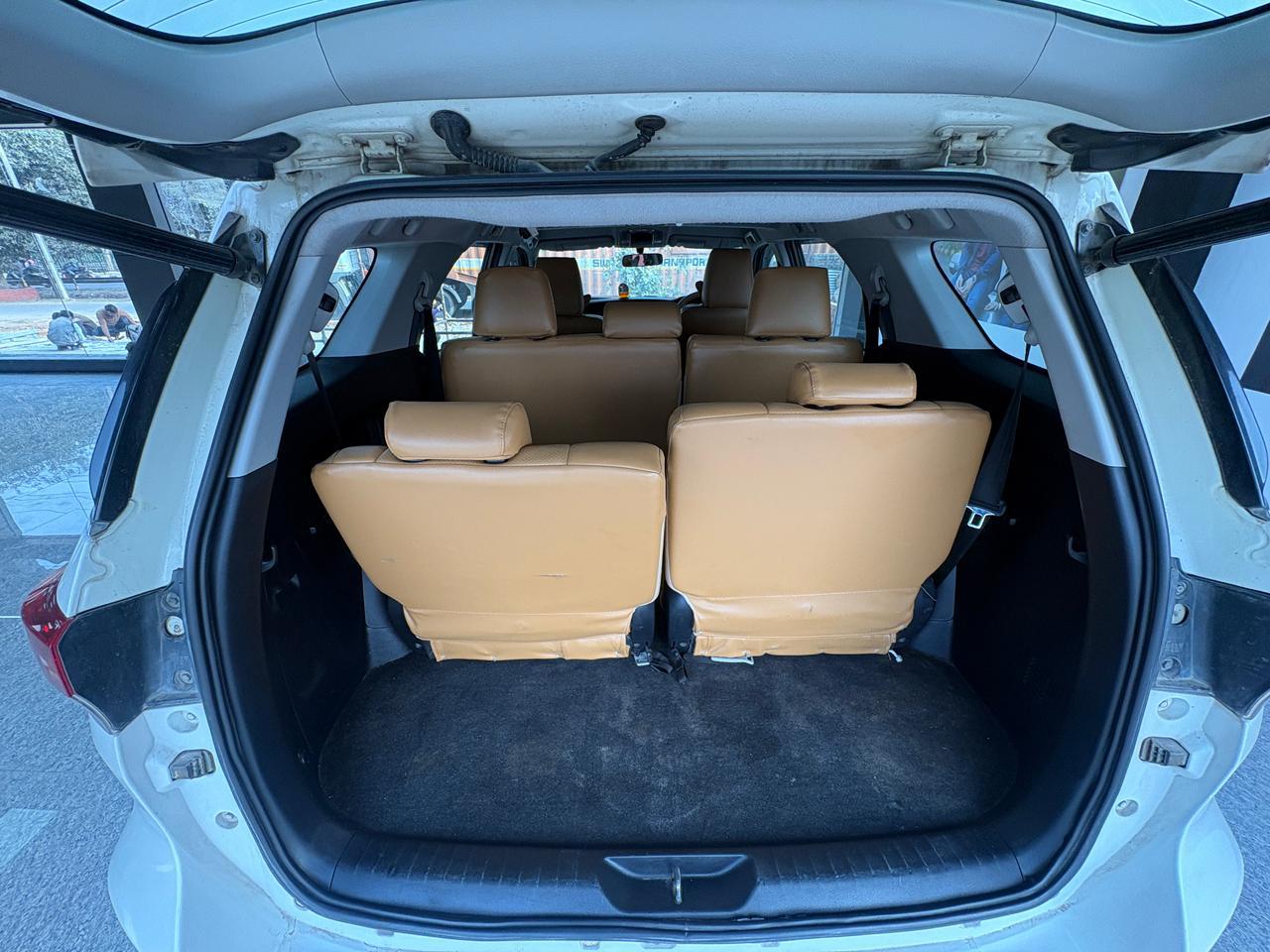 यूज़्ड 2017 टोयोटा फॉर्च्यूनर, Indiranagar Sec-18, Lucknow 8 यूज़्ड 2017 टोयोटा फॉर्च्यूनर, Indiranagar Sec-18, Lucknow 8