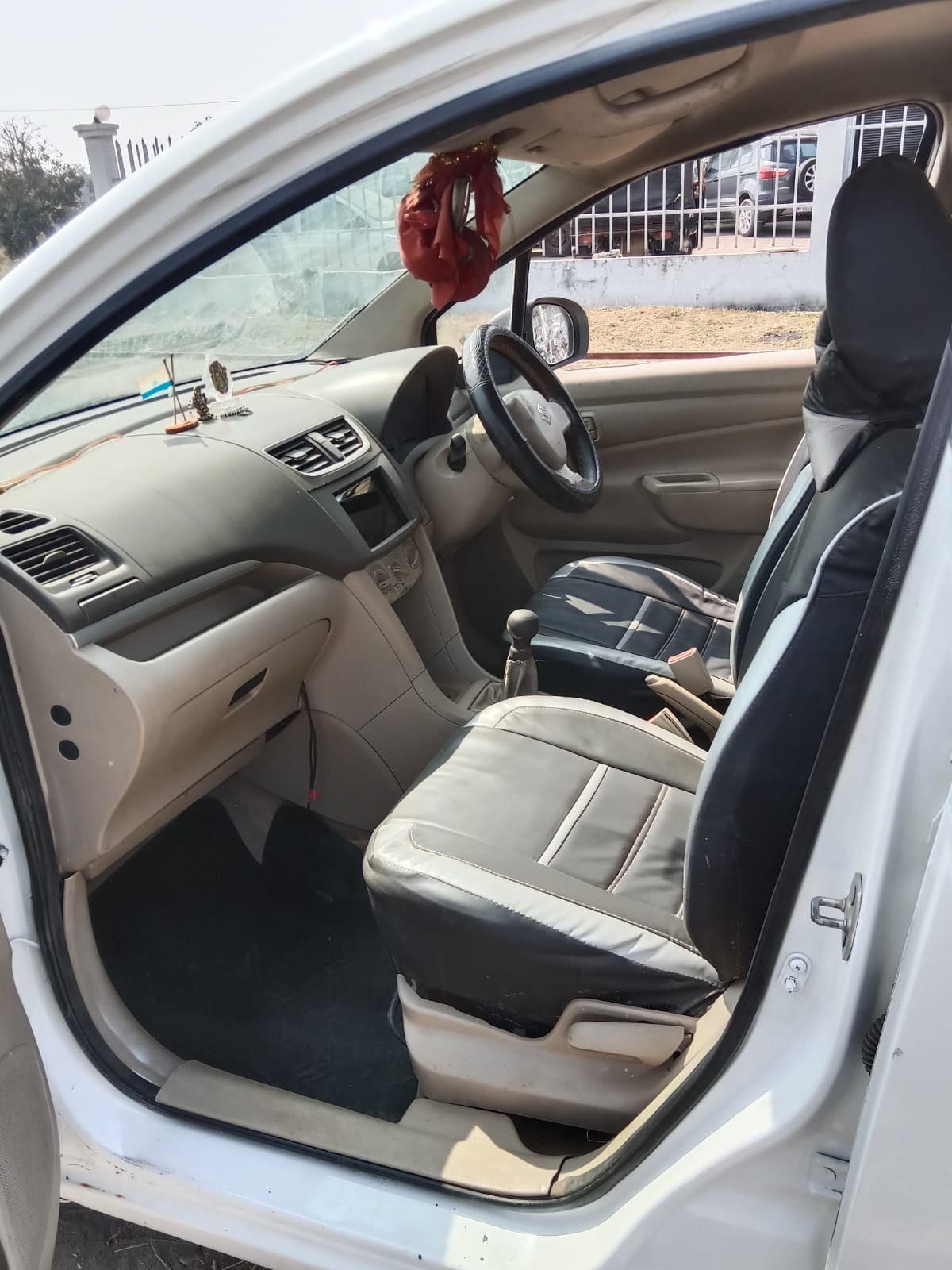 Used 2012 Maruti Suzuki Ertiga Used 2012 Maruti Suzuki Ertiga