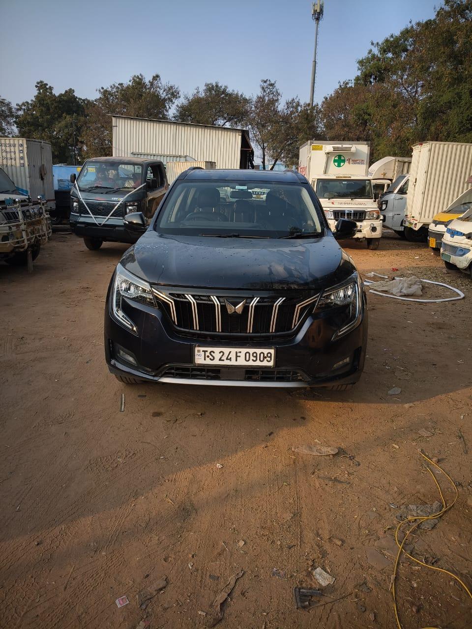 2022 महिंद्रा एक्सयूवी700 AX5 MT Diesel 7 STR 2022 महिंद्रा एक्सयूवी700 AX5 MT Diesel 7 STR