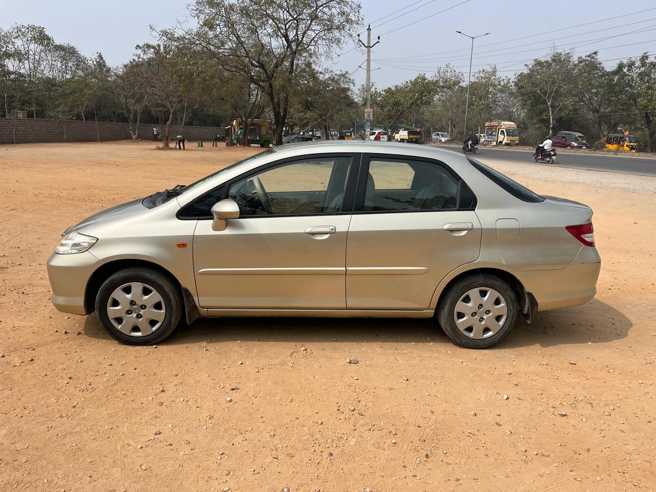 2005 होंडा सिटी 1.5 GXI 2005 होंडा सिटी 1.5 GXI