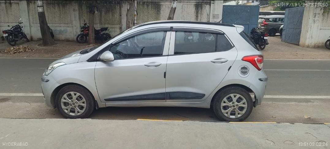 2015 ह्युंडई ग्रैंड आई10 1.2 Sportz AT Petrol 2015 ह्युंडई ग्रैंड आई10 1.2 Sportz AT Petrol