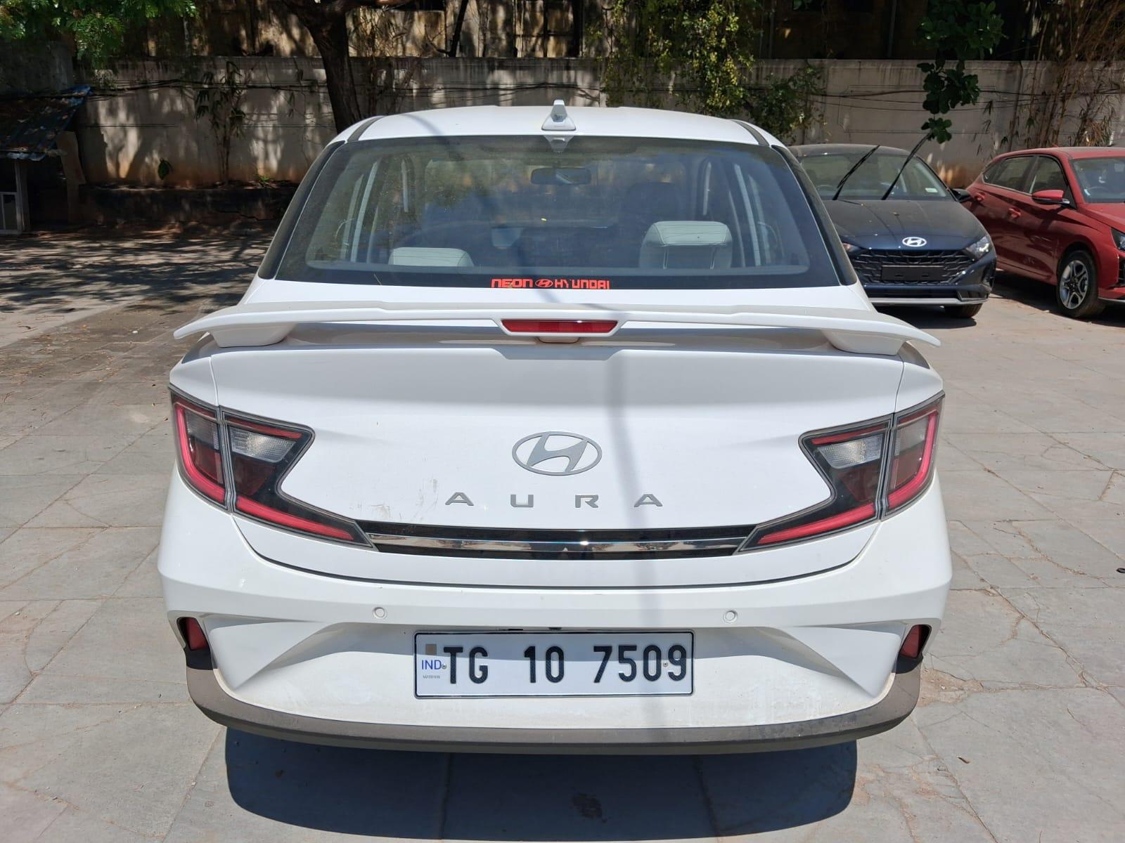 यूज़्ड 2024 ह्युंडई ओरा, Medipalli, Hyderabad 3 यूज़्ड 2024 ह्युंडई ओरा, Medipalli, Hyderabad 3