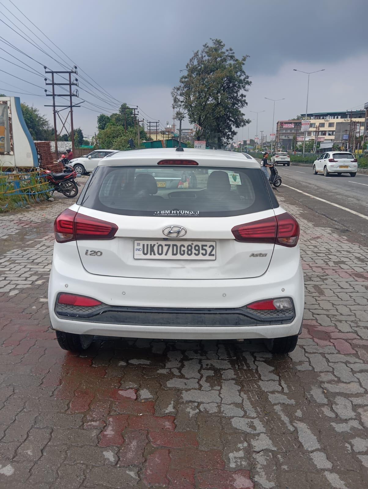 यूज़्ड 2018 ह्युंडई ईलाइट आई20, Mothrowala, Dehradun 3 यूज़्ड 2018 ह्युंडई ईलाइट आई20, Mothrowala, Dehradun 3