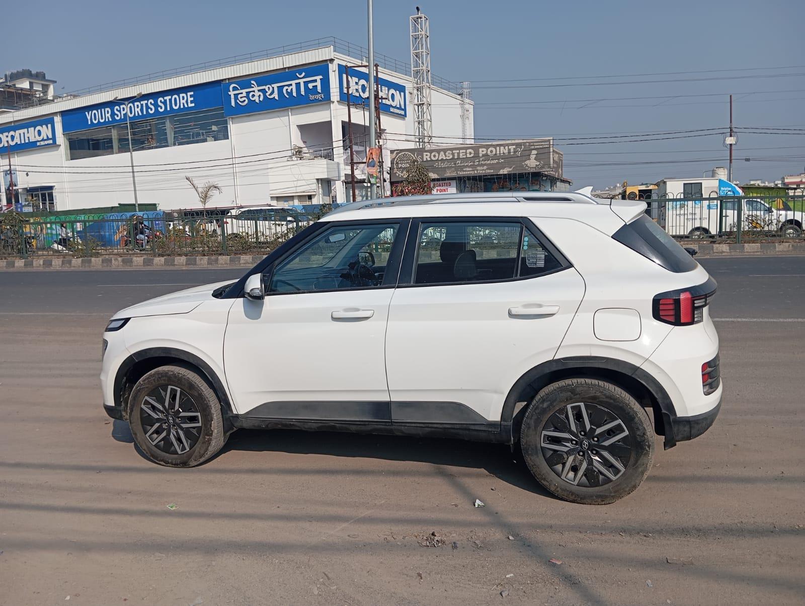 यूज़्ड 2024 ह्युंडई वेन्यू, Mothrowala, Dehradun 1 यूज़्ड 2024 ह्युंडई वेन्यू, Mothrowala, Dehradun 1