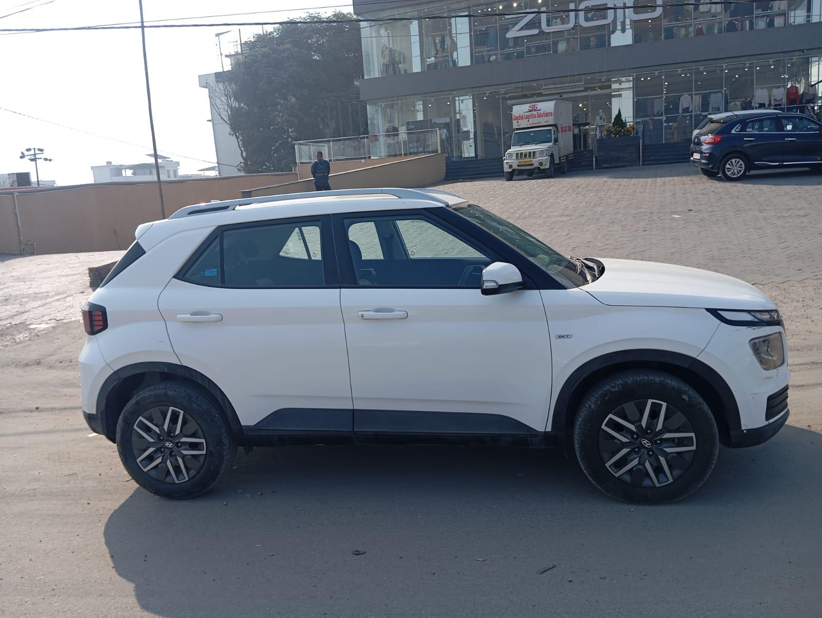 यूज़्ड 2024 ह्युंडई वेन्यू, Mothrowala, Dehradun 3 यूज़्ड 2024 ह्युंडई वेन्यू, Mothrowala, Dehradun 3