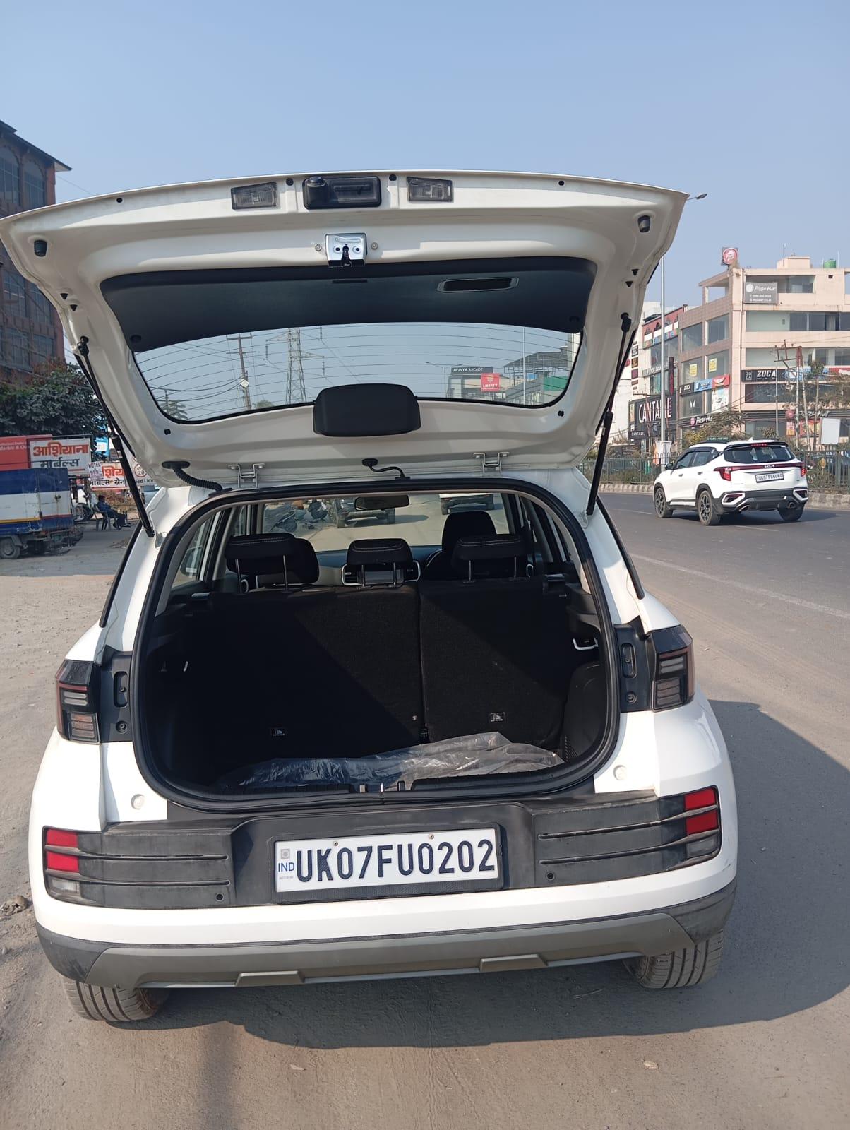 यूज़्ड 2024 ह्युंडई वेन्यू, Mothrowala, Dehradun 5 यूज़्ड 2024 ह्युंडई वेन्यू, Mothrowala, Dehradun 5