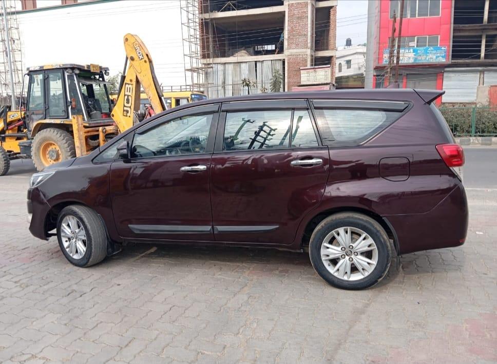 यूज़्ड 2018 टोयोटा इनोवा क्रिस्टा, Mothrowala, Dehradun 1 यूज़्ड 2018 टोयोटा इनोवा क्रिस्टा, Mothrowala, Dehradun 1