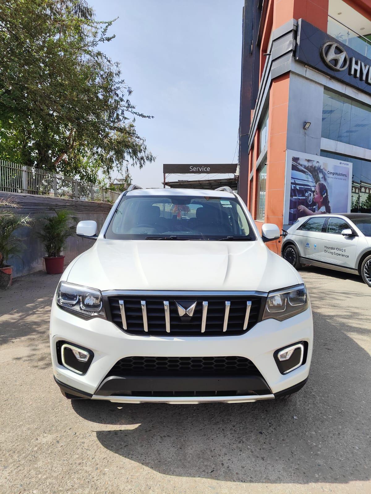 2024 महिंद्रा स्कॉर्पियो-N Z8 7 STR Diesel 2024 महिंद्रा स्कॉर्पियो-N Z8 7 STR Diesel