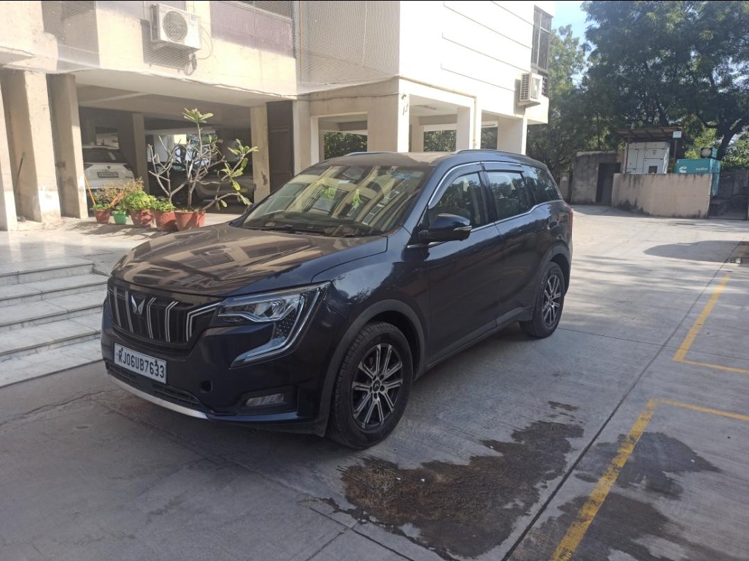 2022 महिंद्रा एक्सयूवी700 AX7 MT Petrol 7 STR 2022 महिंद्रा एक्सयूवी700 AX7 MT Petrol 7 STR