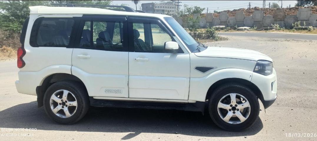 यूज़्ड 2018 महिंद्रा स्कॉर्पियो, Subhash Nagar-Bhilwara, Bhilwara 3 यूज़्ड 2018 महिंद्रा स्कॉर्पियो, Subhash Nagar-Bhilwara, Bhilwara 3