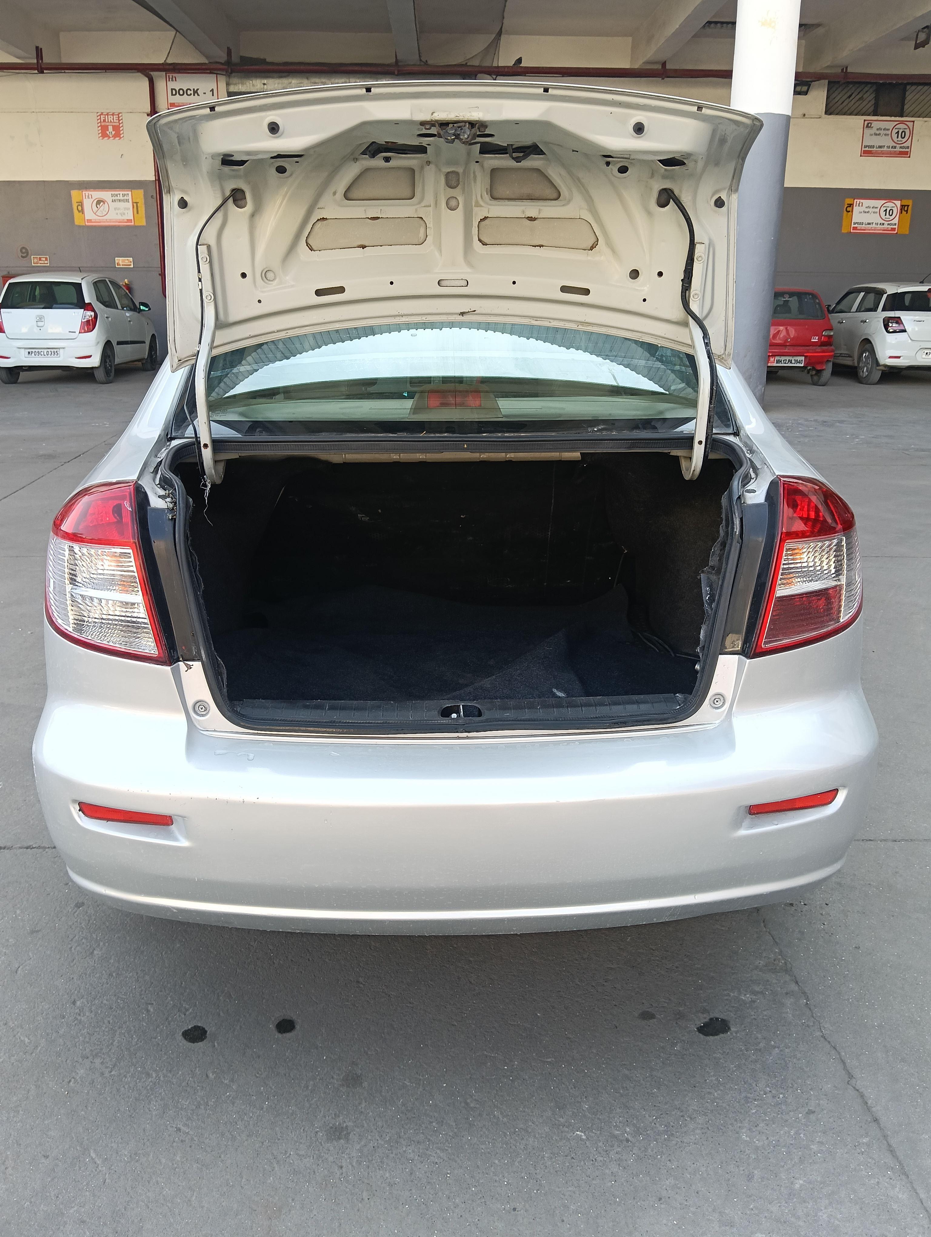 यूज़्ड 2013 मारुति सुजुकी एसएक्स4, Manglia, Indore 9 यूज़्ड 2013 मारुति सुजुकी एसएक्स4, Manglia, Indore 9