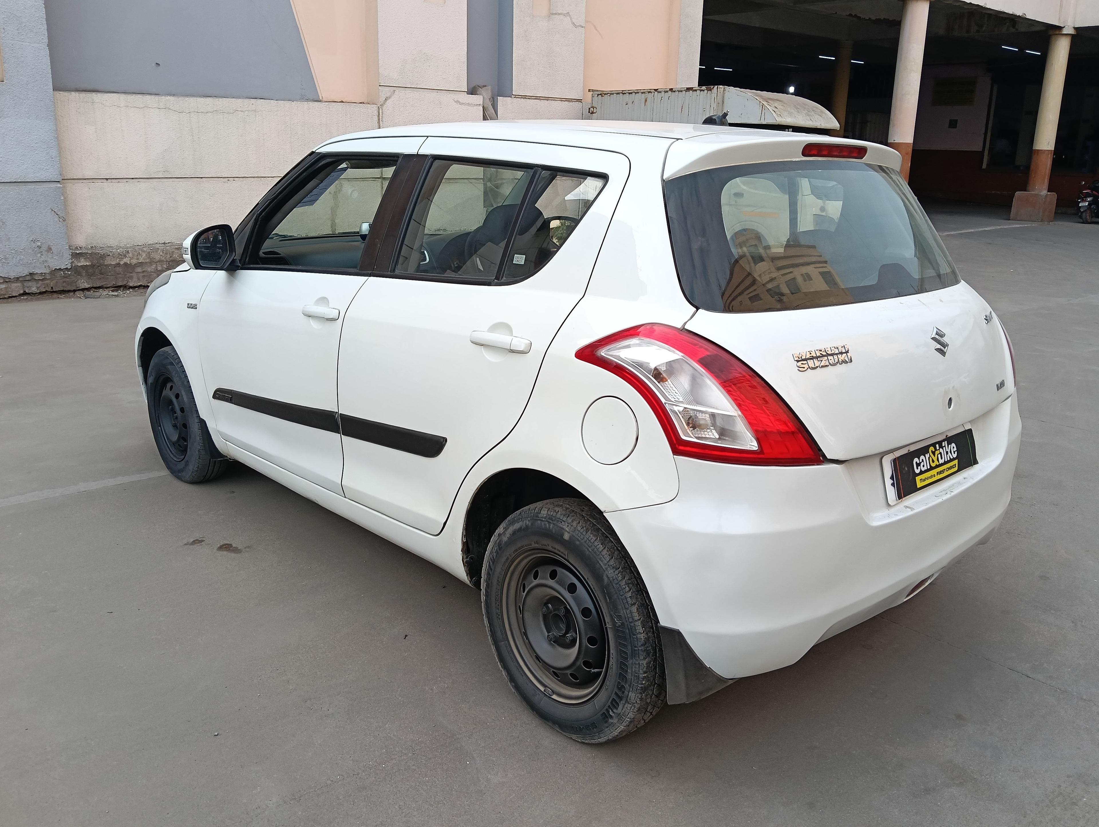 यूज़्ड 2014 मारुति सुजुकी स्विफ्ट, Manglia, Indore 2 यूज़्ड 2014 मारुति सुजुकी स्विफ्ट, Manglia, Indore 2