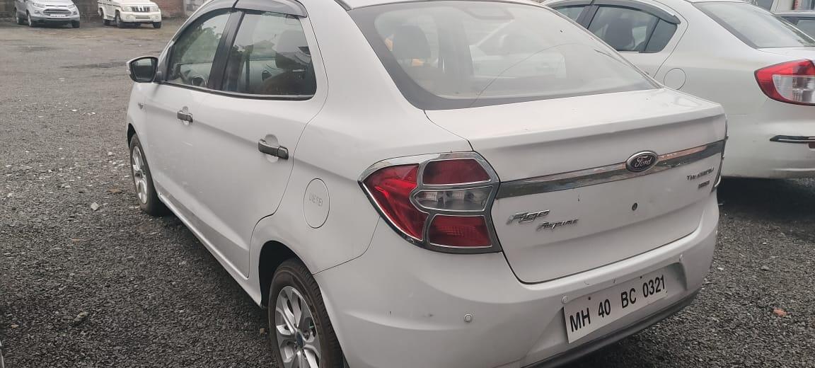 2016 फोर्ड फीगो एस्पायर Titanium 1.5 TDCi Opt 2016 फोर्ड फीगो एस्पायर Titanium 1.5 TDCi Opt