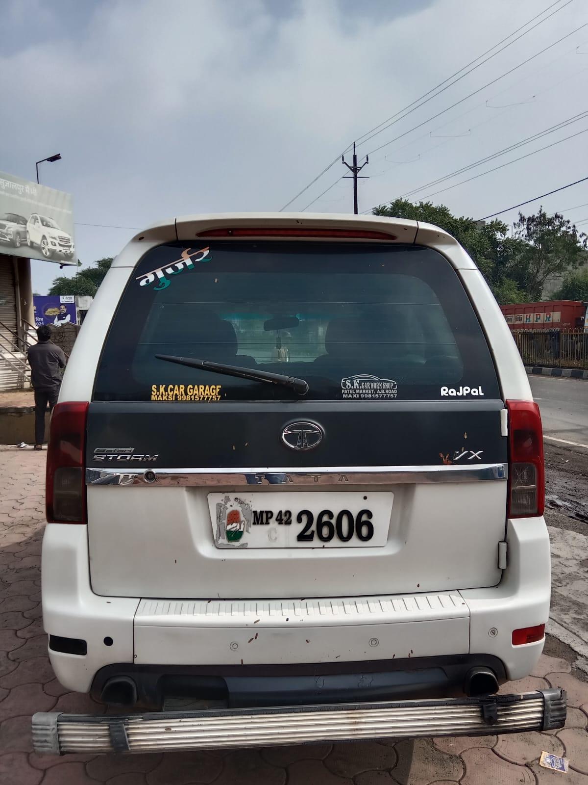 यूज़्ड 2014 टाटा सफारी स्टॉर्म, Arniya Khurd, Shujalpur 3 यूज़्ड 2014 टाटा सफारी स्टॉर्म, Arniya Khurd, Shujalpur 3