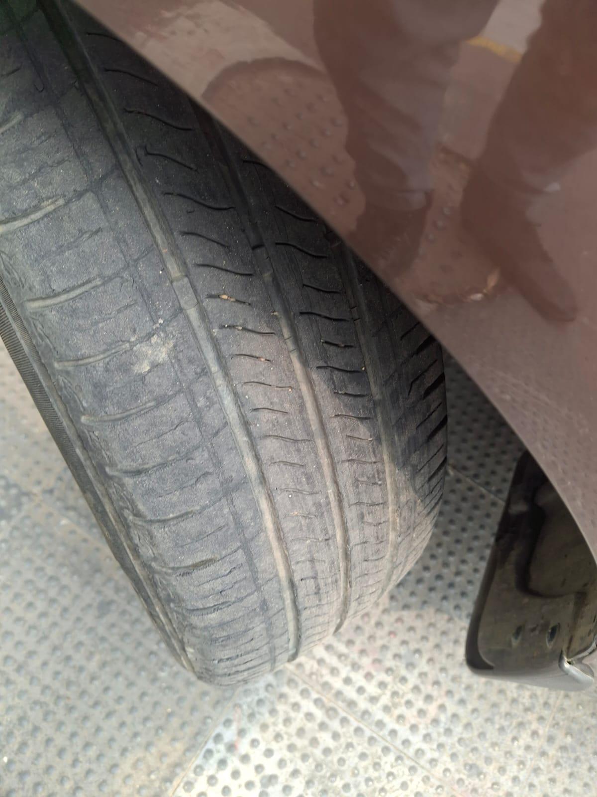 यूज़्ड 2021 ह्युंडई ओरा, Maradu, Kochi 2 यूज़्ड 2021 ह्युंडई ओरा, Maradu, Kochi 2