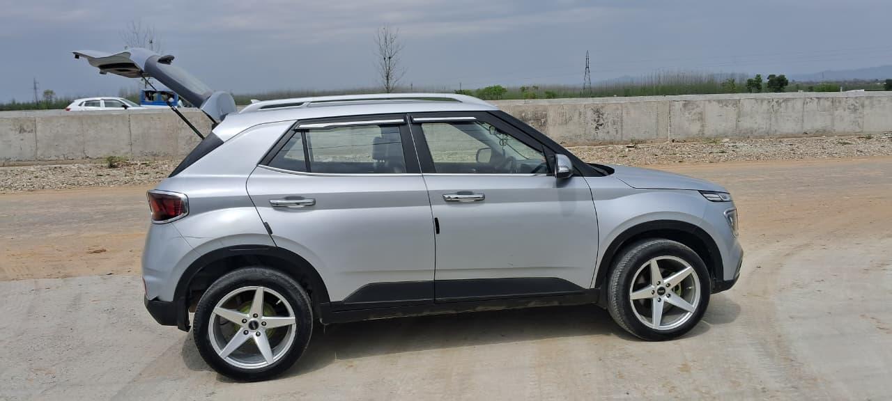 यूज़्ड 2021 ह्युंडई वेन्यू, Patanjali Yogpeeth, Haridwar 5 यूज़्ड 2021 ह्युंडई वेन्यू, Patanjali Yogpeeth, Haridwar 5