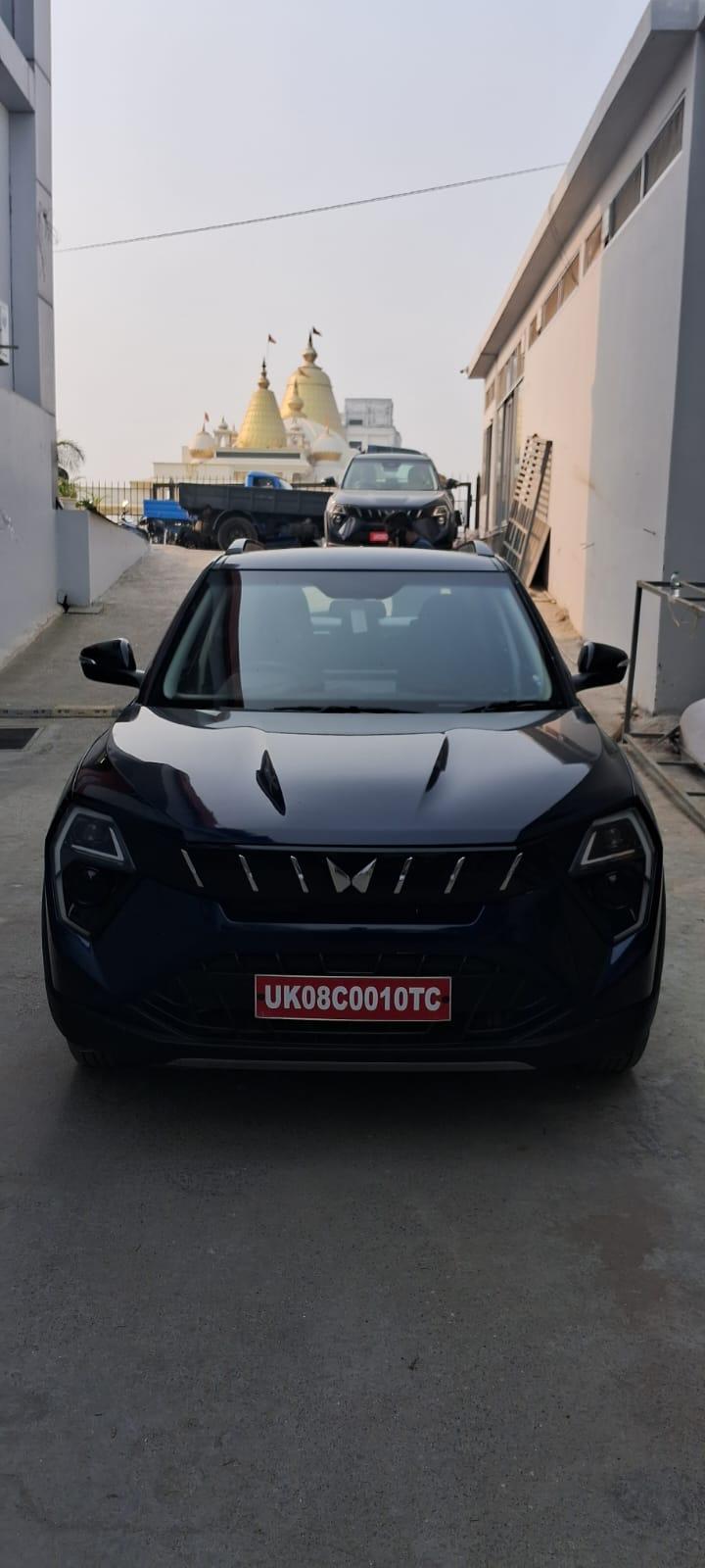 2024 महिंद्रा एक्सयूवी 3XO AX5 1.5 Turbo Diesel 2024 महिंद्रा एक्सयूवी 3XO AX5 1.5 Turbo Diesel