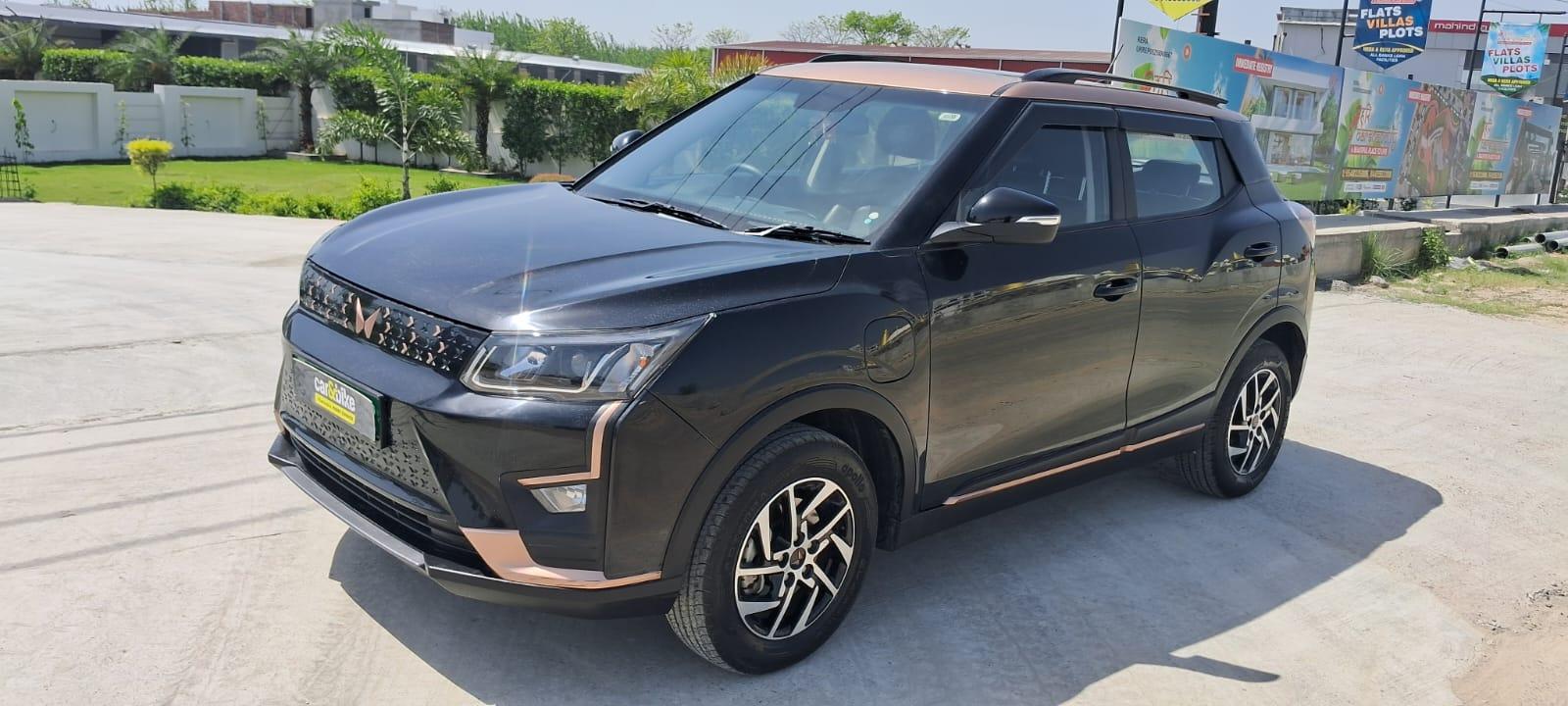 2023 महिंद्रा XUV400 EC 34.5 kWh 2023 महिंद्रा XUV400 EC 34.5 kWh