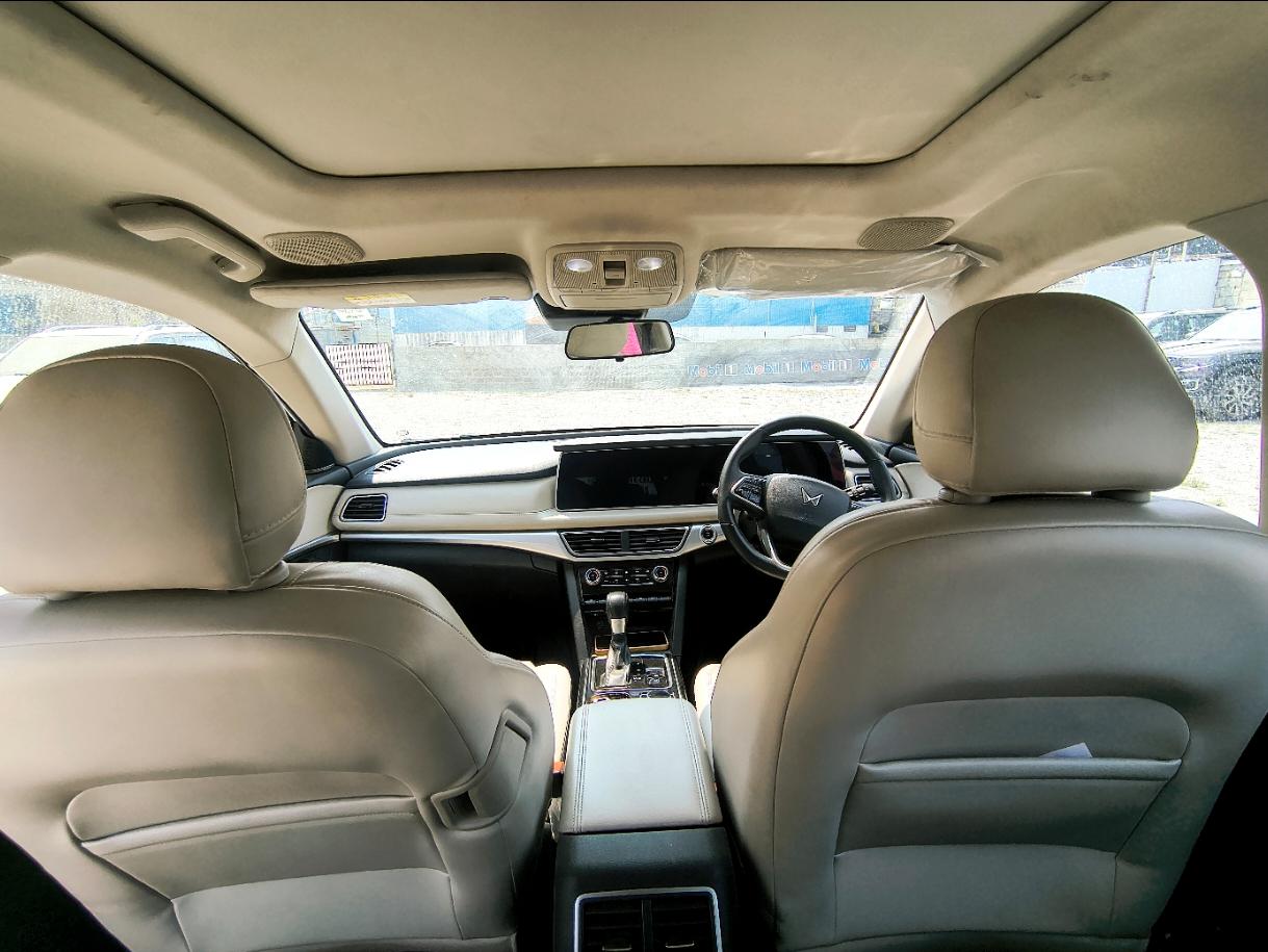 यूज़्ड 2023 महिंद्रा एक्सयूवी700, Cyberabad, Hyderabad 11 यूज़्ड 2023 महिंद्रा एक्सयूवी700, Cyberabad, Hyderabad 11