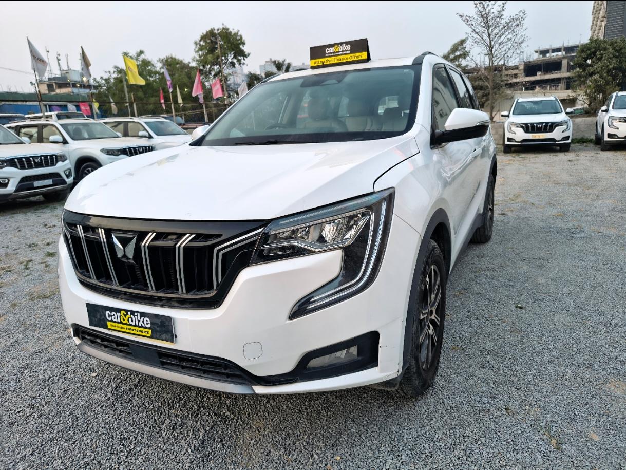2023 महिंद्रा एक्सयूवी700 AX7 MT Petrol 7 STR 2023 महिंद्रा एक्सयूवी700 AX7 MT Petrol 7 STR