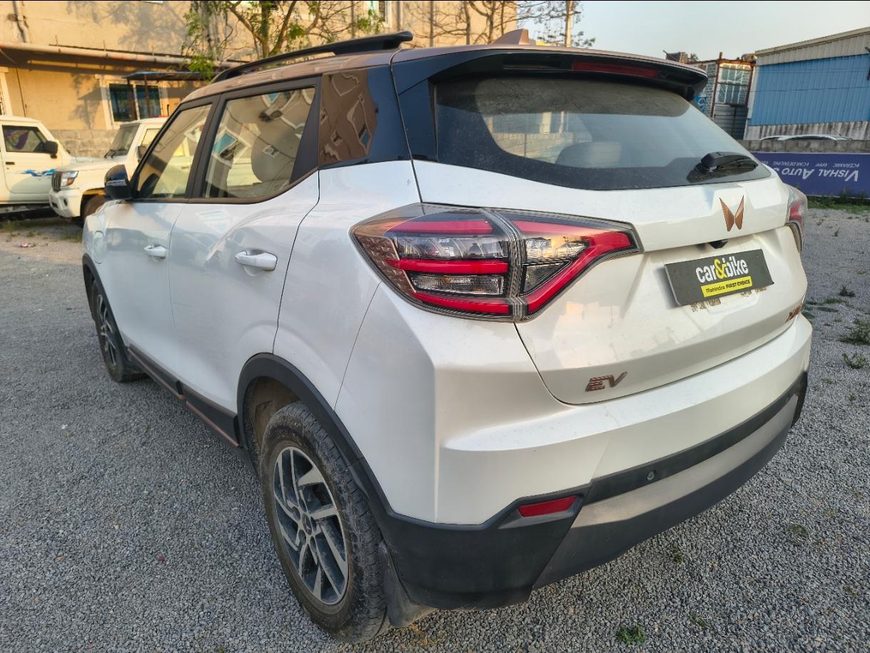 यूज़्ड 2024 महिंद्रा XUV400, Cyberabad, Hyderabad 2 यूज़्ड 2024 महिंद्रा XUV400, Cyberabad, Hyderabad 2