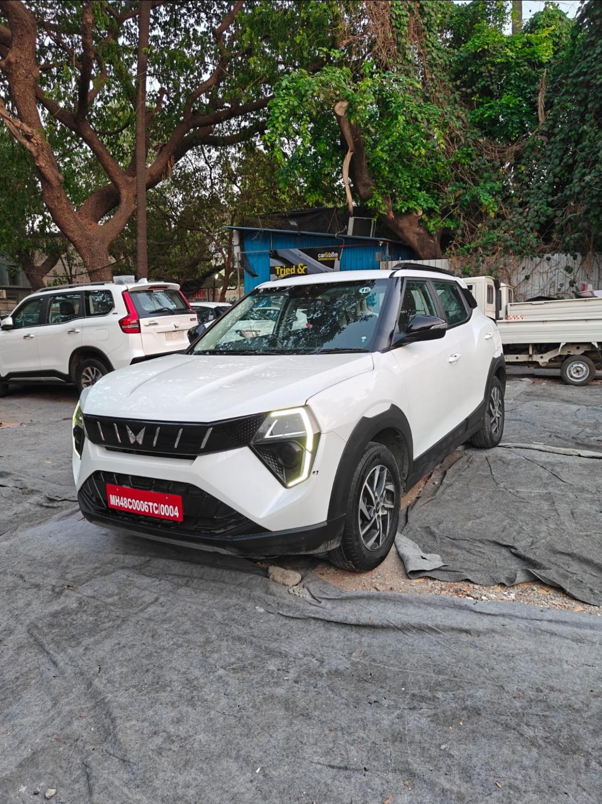 2024 महिंद्रा एक्सयूवी 3XO AX5 1.5 Turbo Diesel 2024 महिंद्रा एक्सयूवी 3XO AX5 1.5 Turbo Diesel