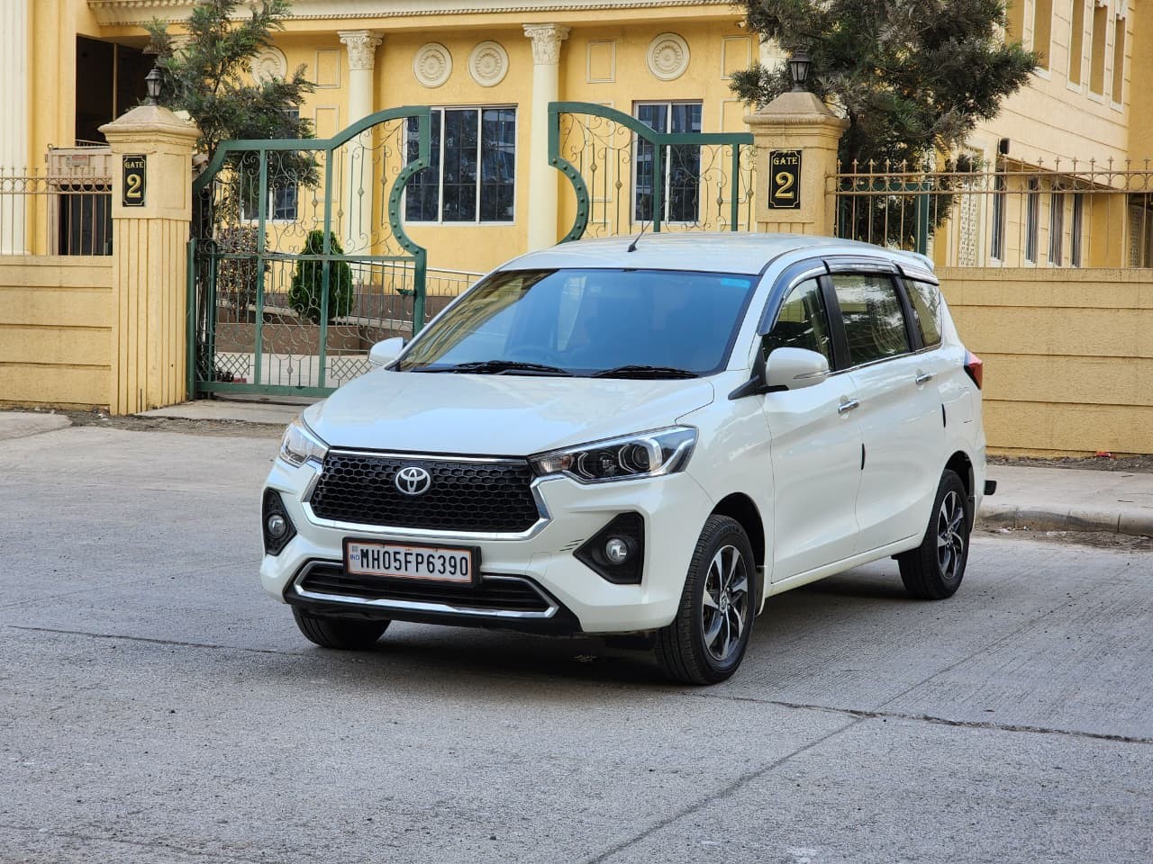 Used 2024 Toyota Rumion Used 2024 Toyota Rumion