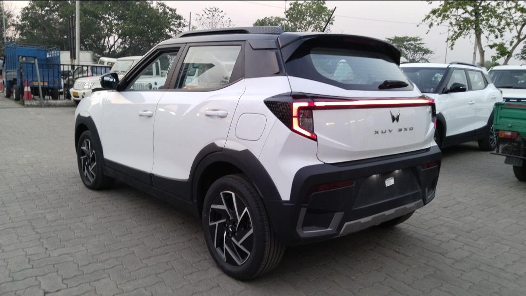 यूज़्ड 2024 महिंद्रा एक्सयूवी 3XO, A.Katapali, Sambalpur 2 यूज़्ड 2024 महिंद्रा एक्सयूवी 3XO, A.Katapali, Sambalpur 2