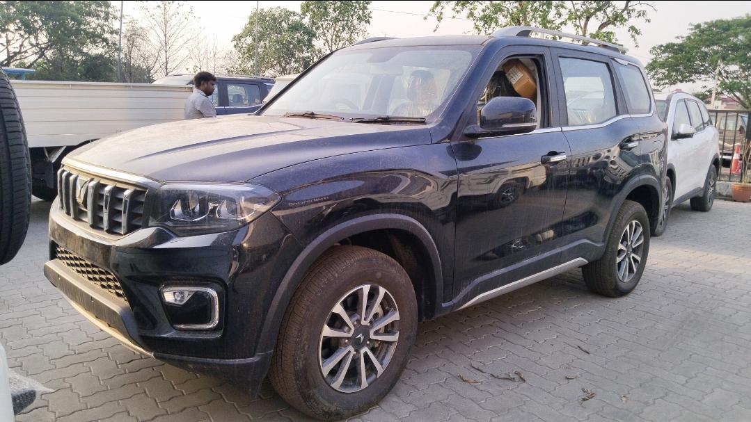 2024 महिंद्रा स्कॉर्पियो-N Z2 E 7 STR Diesel 2024 महिंद्रा स्कॉर्पियो-N Z2 E 7 STR Diesel