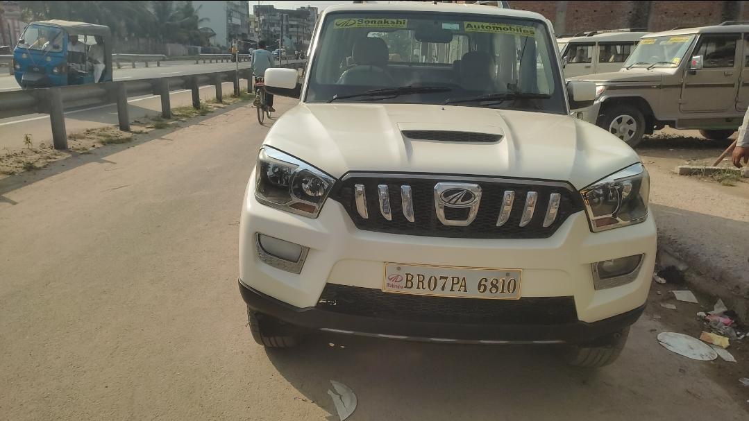 2015 महिंद्रा स्कॉर्पियो S4 2WD 2015 महिंद्रा स्कॉर्पियो S4 2WD