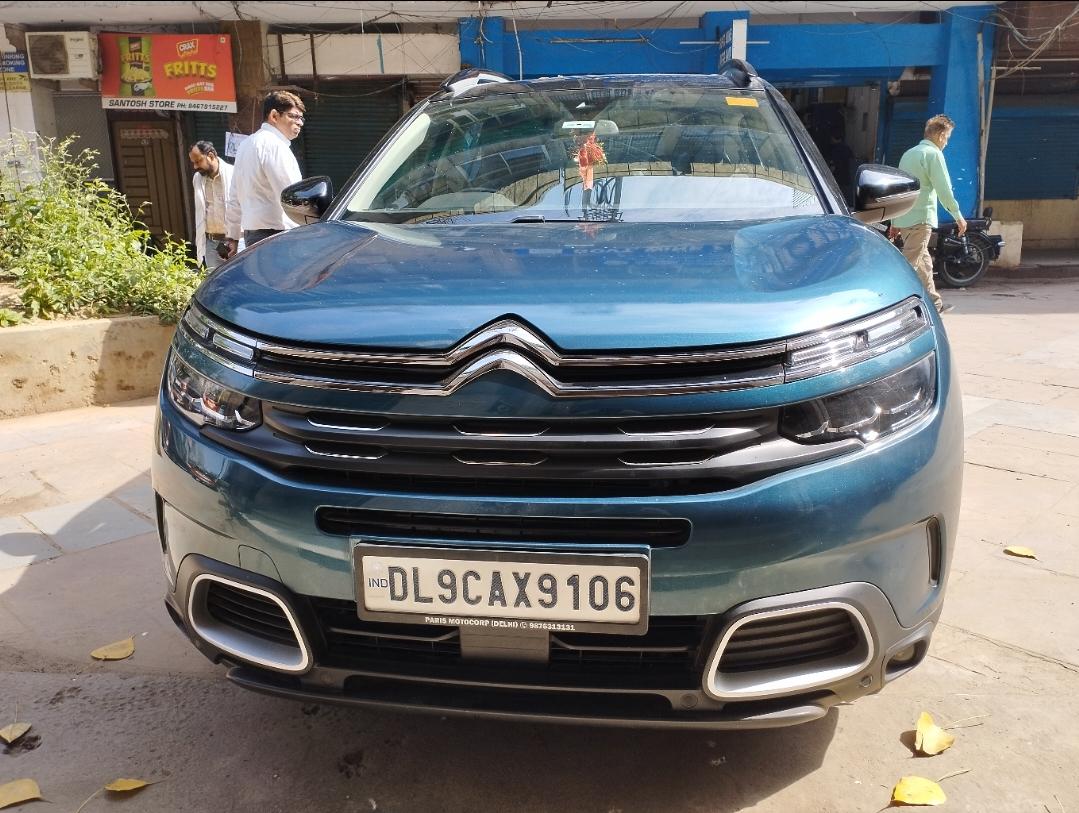 2022 सिट्रॉन सी5 एयरक्रॉस Shine Dual Tone 2022 सिट्रॉन सी5 एयरक्रॉस Shine Dual Tone