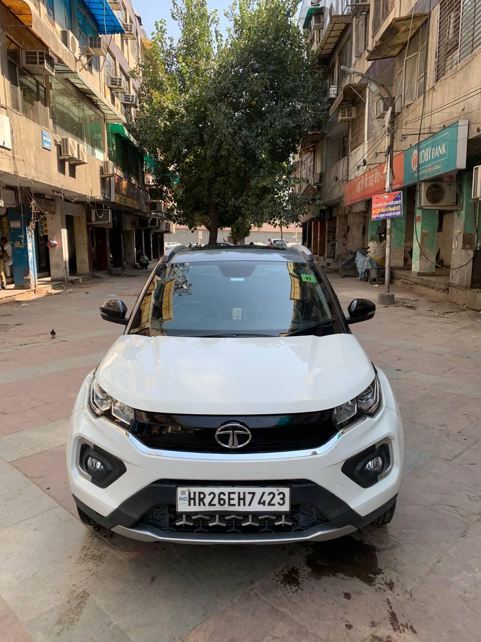 2020 टाटा नेक्सन XZA Plus Petrol Dual Tone 2020 टाटा नेक्सन XZA Plus Petrol Dual Tone