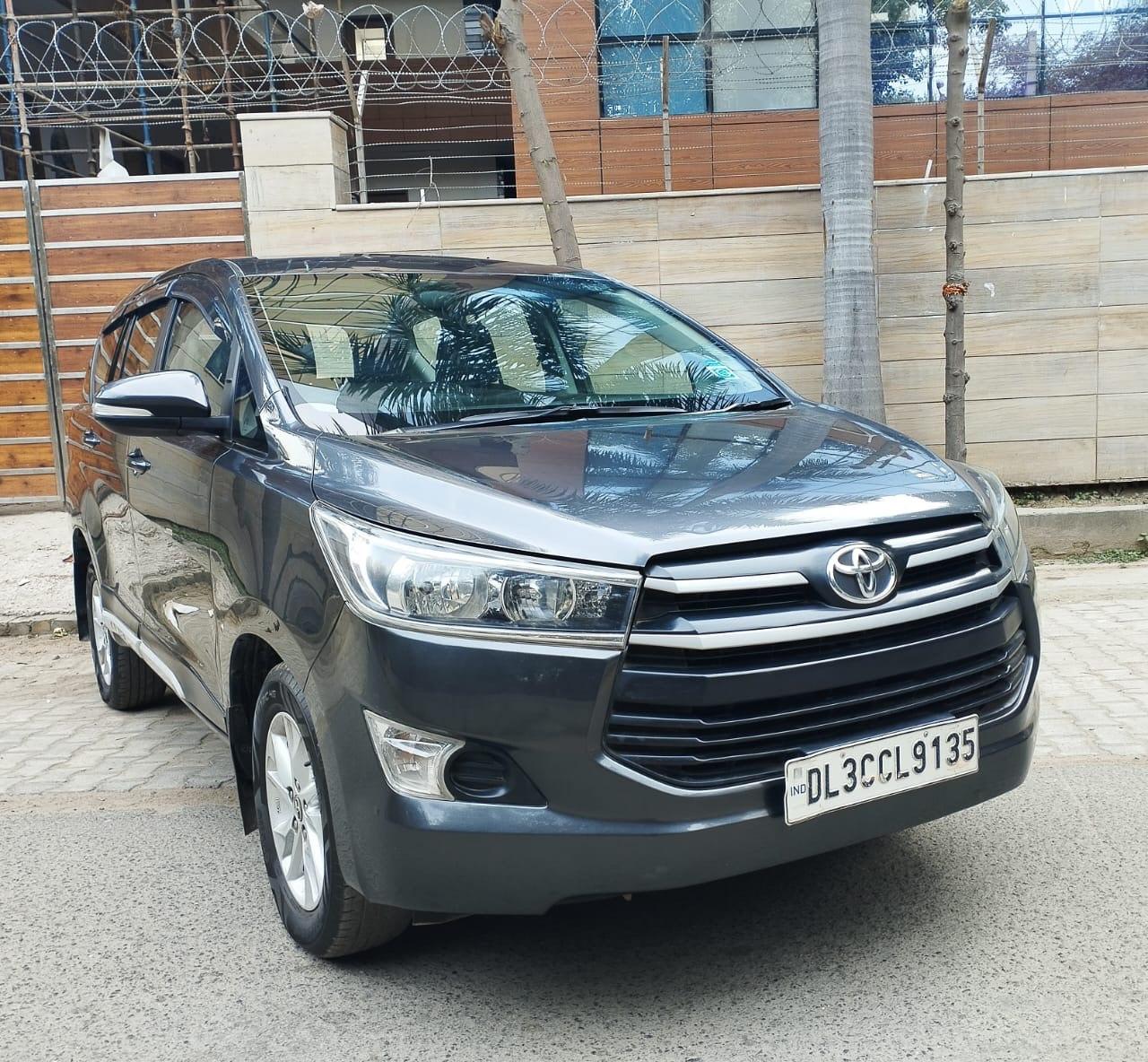 2017 टोयोटा इनोवा क्रिस्टा 2.8 GX AT 7-Seater 2017 टोयोटा इनोवा क्रिस्टा 2.8 GX AT 7-Seater