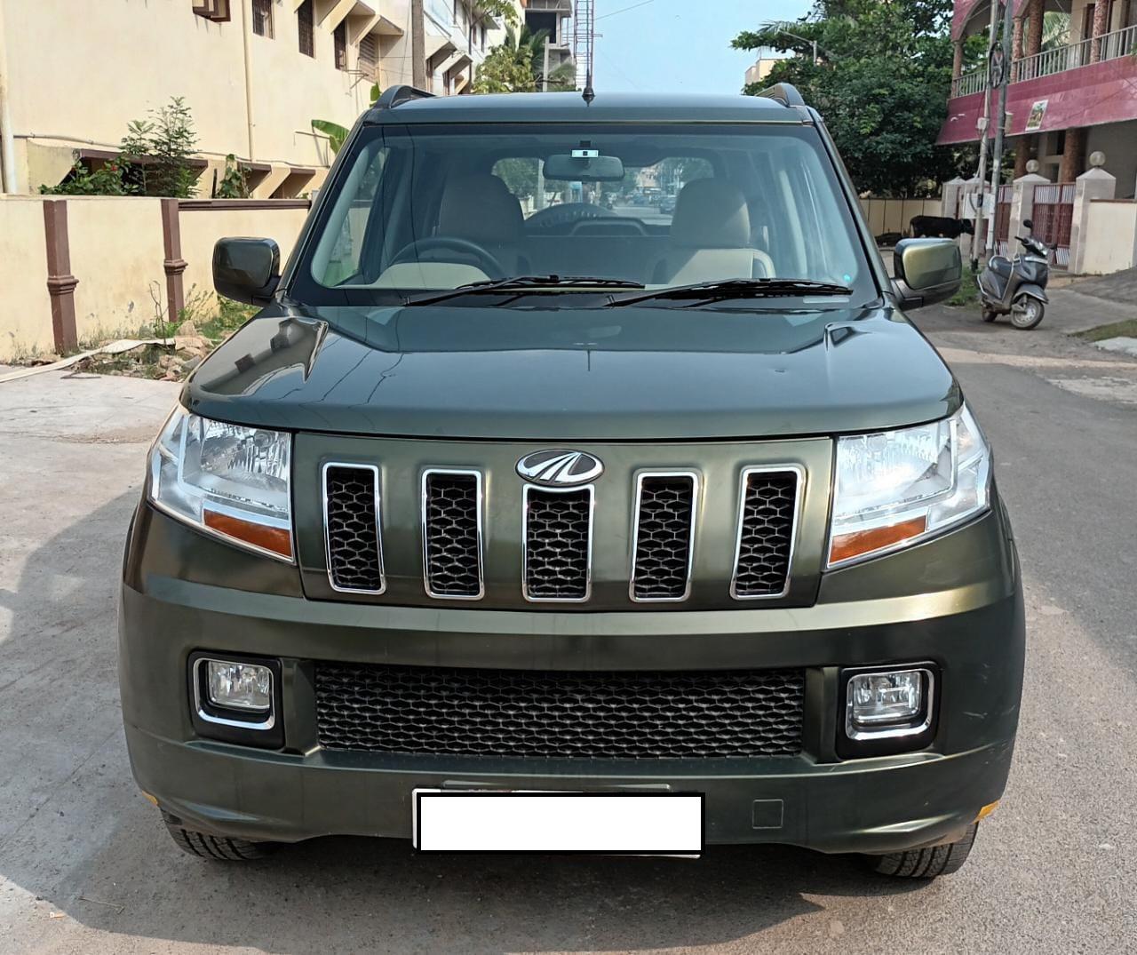 2017 महिंद्रा टीयूवी300 T8 2017 महिंद्रा टीयूवी300 T8