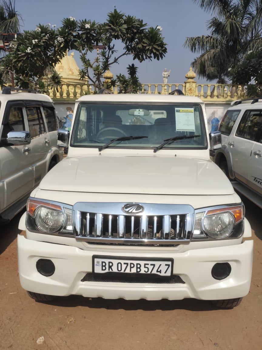 2017 महिंद्रा बोलेरो Power Plus SLE BS4 2017 महिंद्रा बोलेरो Power Plus SLE BS4