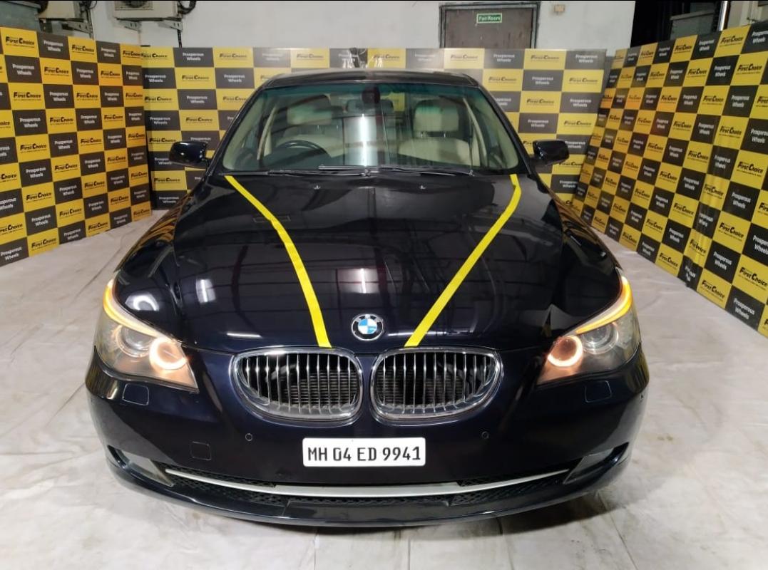 2010 बीएमडब्ल्यू 5 सीरीज 525i 2010 बीएमडब्ल्यू 5 सीरीज 525i