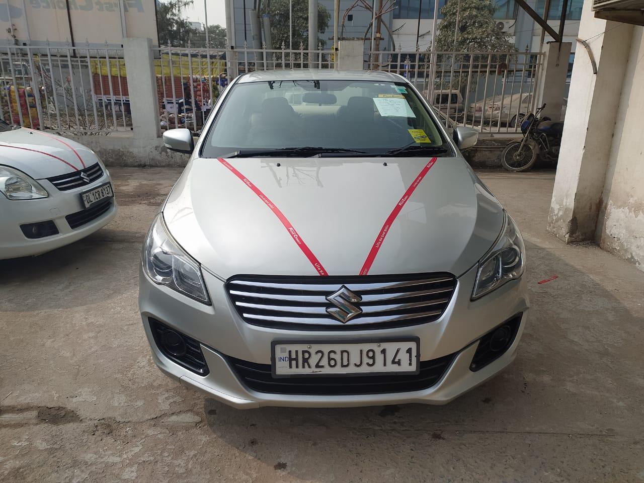 2017 मारुति सुजुकी सियाज़ Sigma Petrol BS IV 2017 मारुति सुजुकी सियाज़ Sigma Petrol BS IV