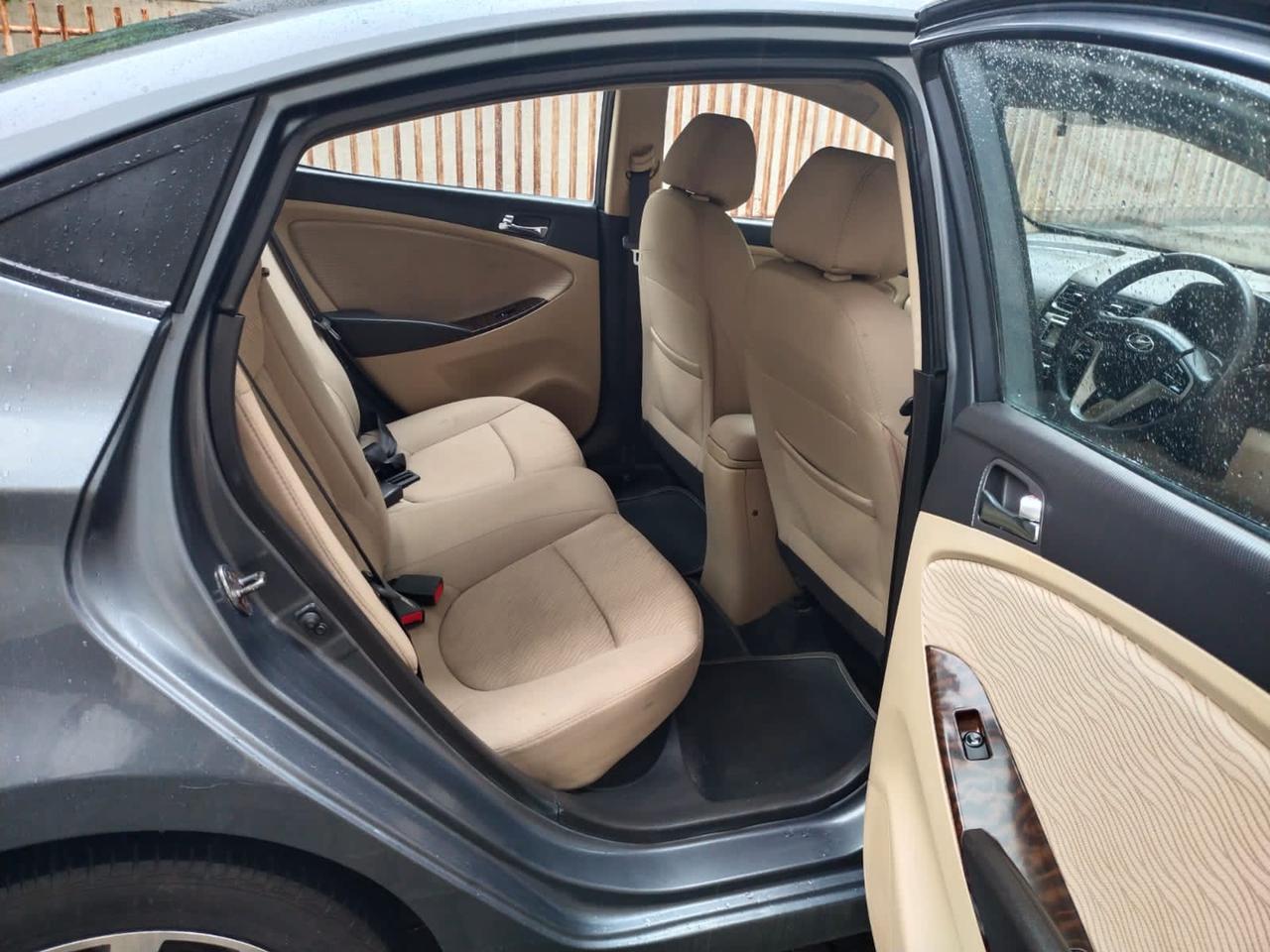 2013 ह्युंडई फ्लयूडिक वरना 1.6 VTVT 2013 ह्युंडई फ्लयूडिक वरना 1.6 VTVT