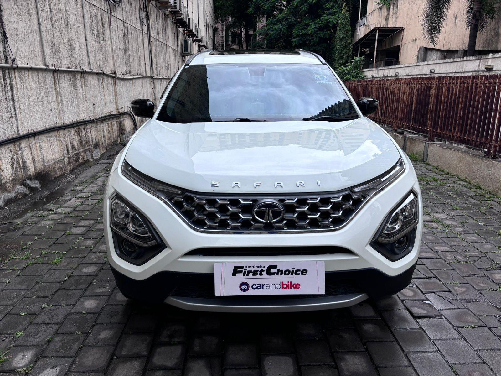 2022 टाटा सफारी XTA Plus Dark 2022 टाटा सफारी XTA Plus Dark