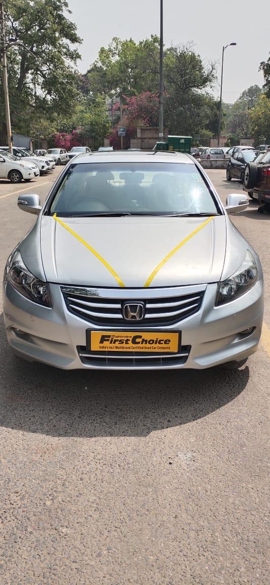 2012 होंडा अकॉर्ड Hybrid 2012 होंडा अकॉर्ड Hybrid