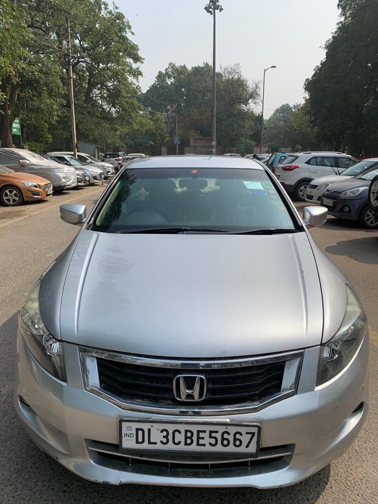 2011 होंडा अकॉर्ड Hybrid 2011 होंडा अकॉर्ड Hybrid