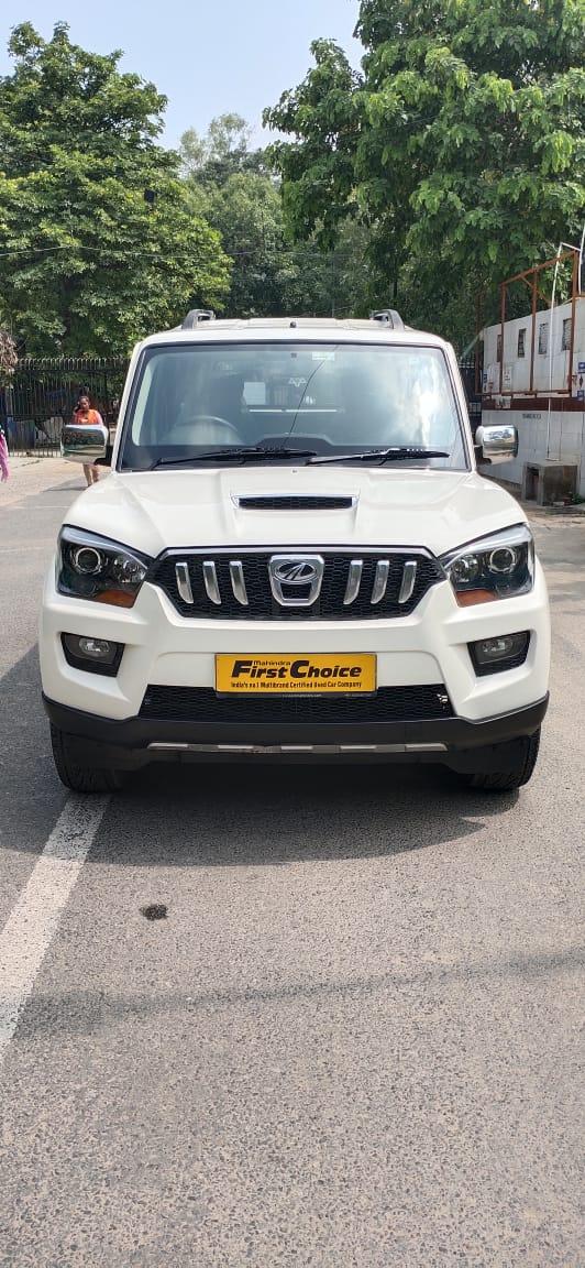 2016 महिंद्रा स्कॉर्पियो S8 1.99 Litre 2016 महिंद्रा स्कॉर्पियो S8 1.99 Litre