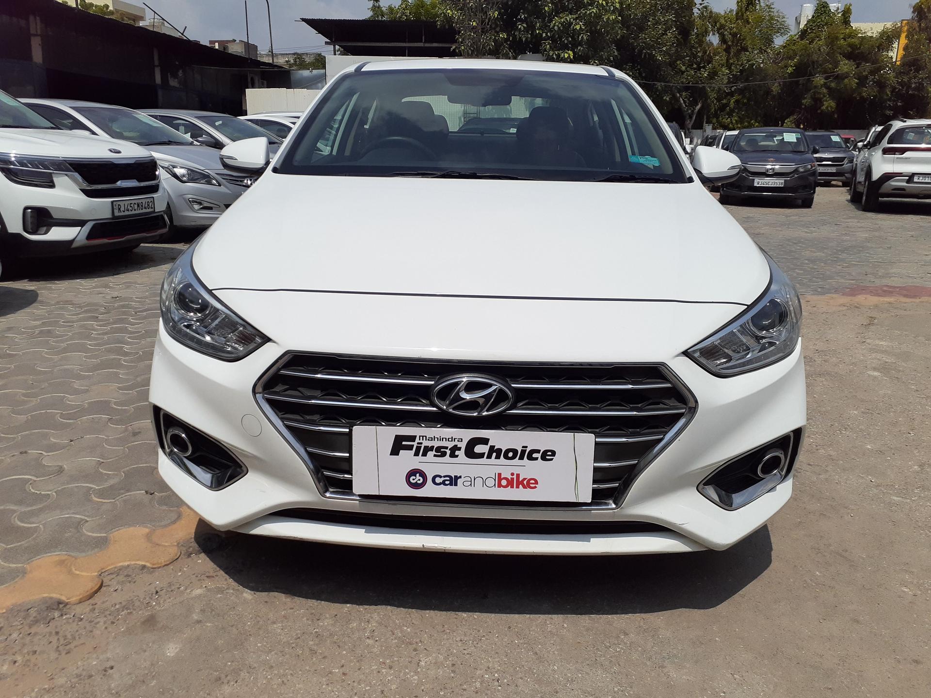 2019 ह्युंडई वरना 1.6 CRDi SX AT 2019 ह्युंडई वरना 1.6 CRDi SX AT