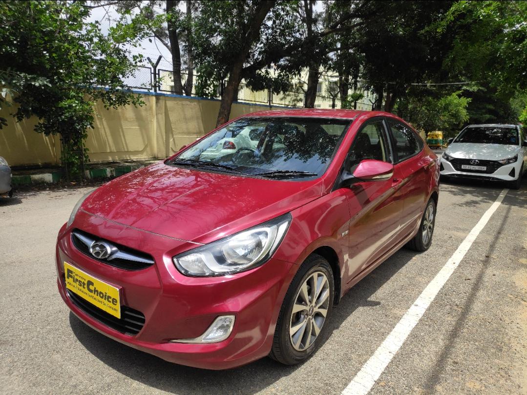 2014 ह्युंडई फ्लयूडिक वरना 1.6 VTVT 2014 ह्युंडई फ्लयूडिक वरना 1.6 VTVT