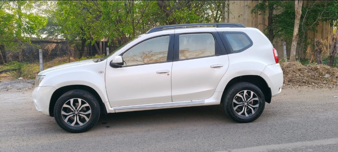 View 2015 Nissan Terrano XL D (O) Image 4 Used 2015 Nissan Terrano XL D (O) Image 4