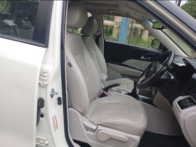 View Mahindra XUV300 Image 11 Used Mahindra XUV300 Image 11