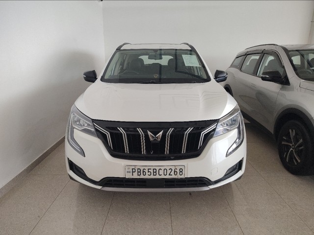 View Mahindra XUV700 Image 2 Used Mahindra XUV700 Image 2
